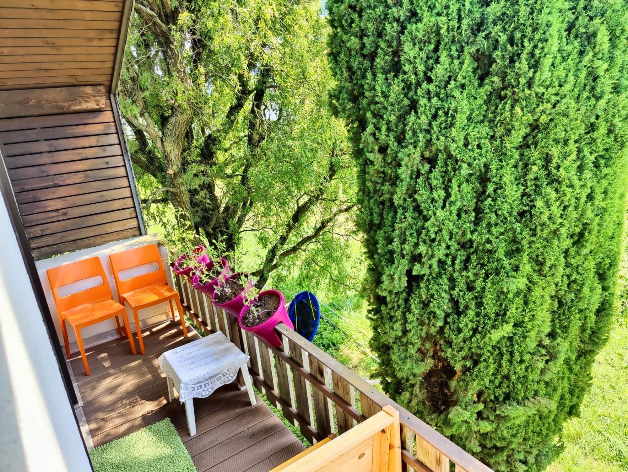 Wee Aroleid Hotell Port-Valais Eksteriør bilde